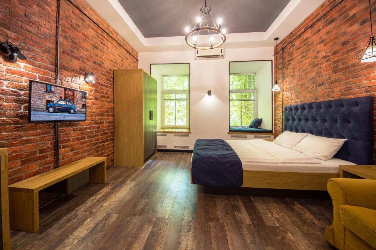 Self Check-In Apartments Near Landscape Alley Kyiv Exterior foto